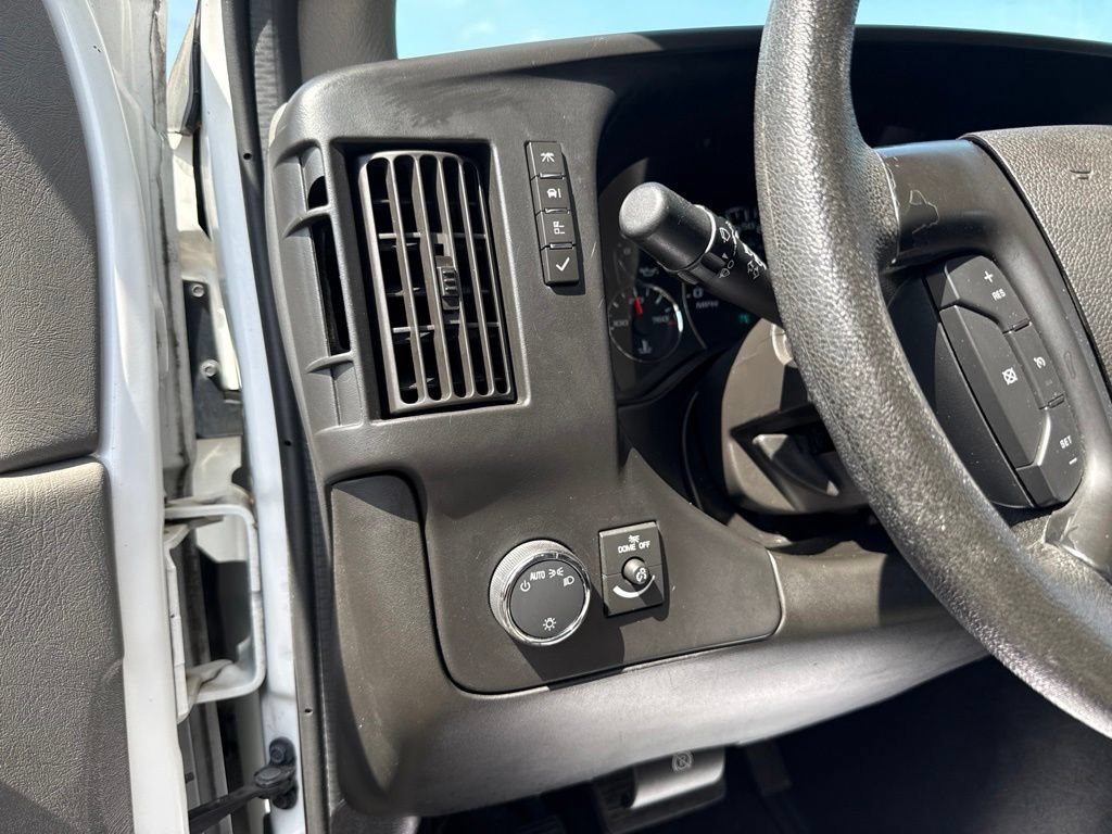 Used 2015 Chevrolet Express 3500 LT w/ LT Preferred Equipment Group RWD image 26