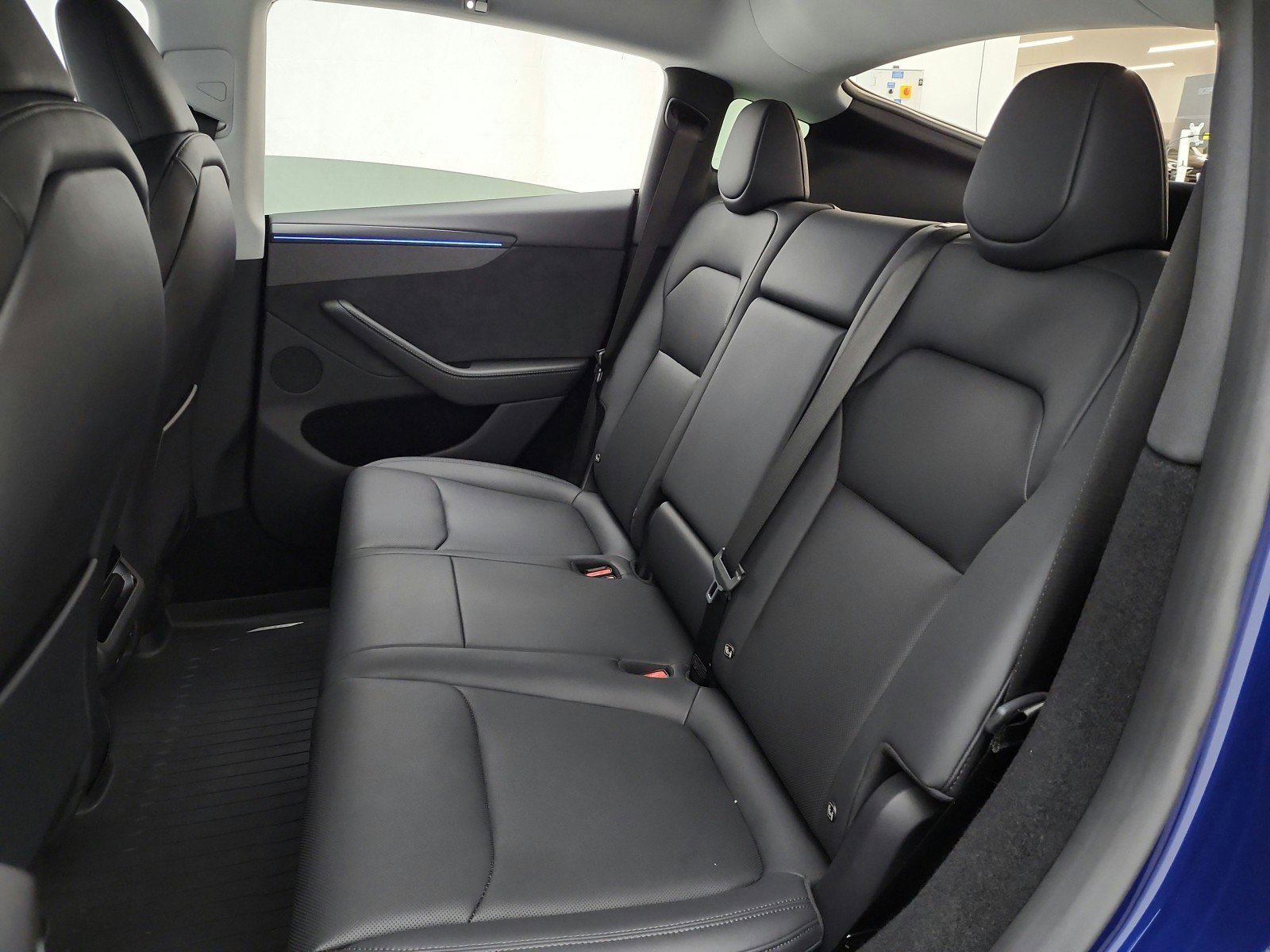Used 2026 Tesla Model Y 2WD image 14