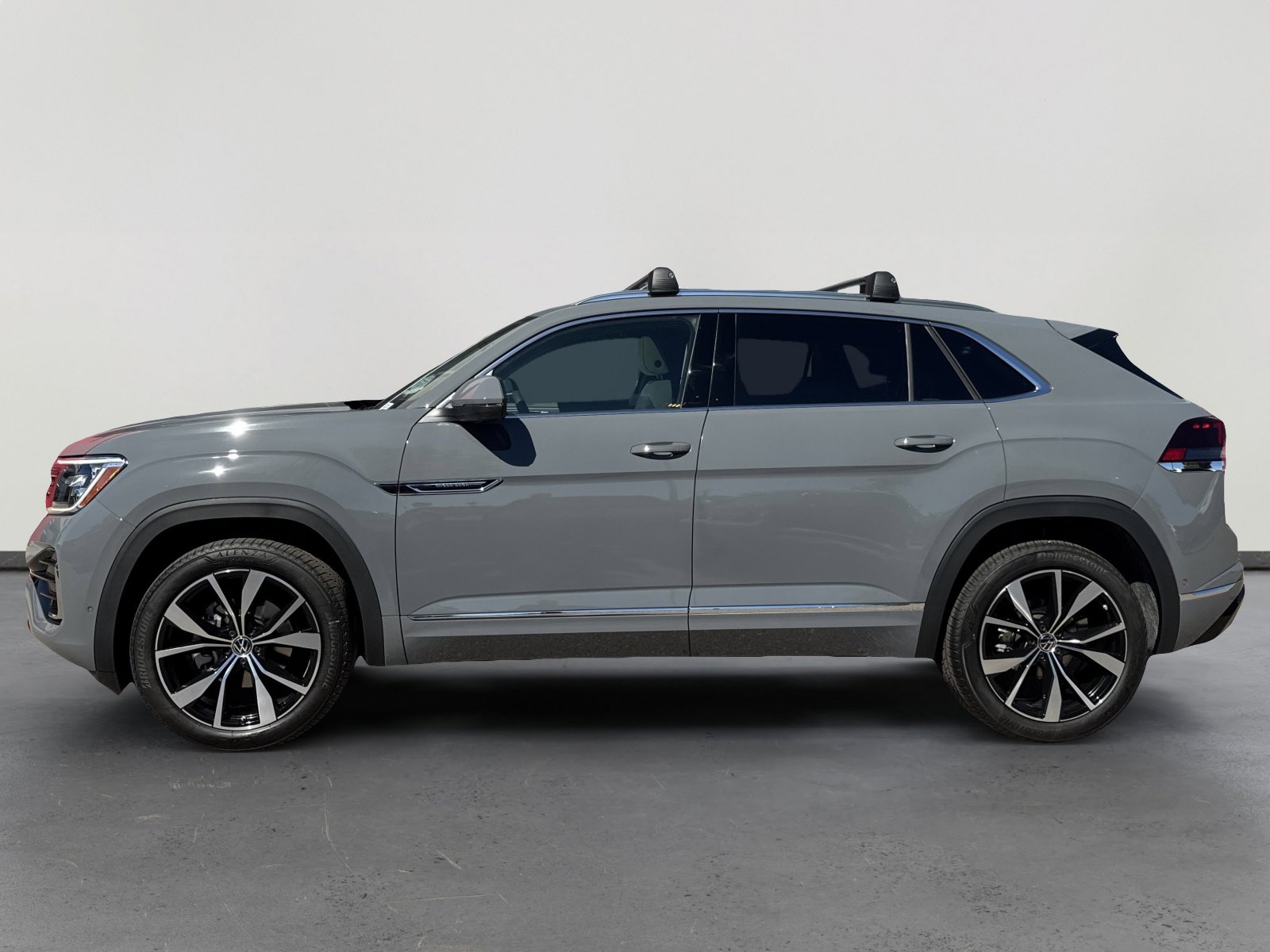 New 2026 Volkswagen Atlas Cross Sport SEL Premium R-Line image 3
