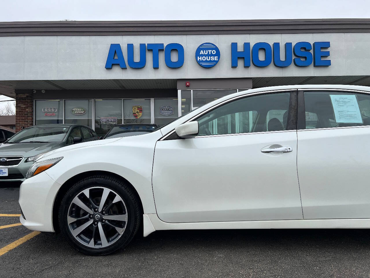 Used 2016 Nissan Altima 2.5 SR FWD image 34