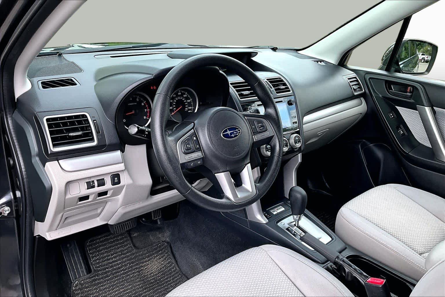 Used 2017 Subaru Forester 2.5i Premium w/ All-Weather Package AWD/4WD image 18