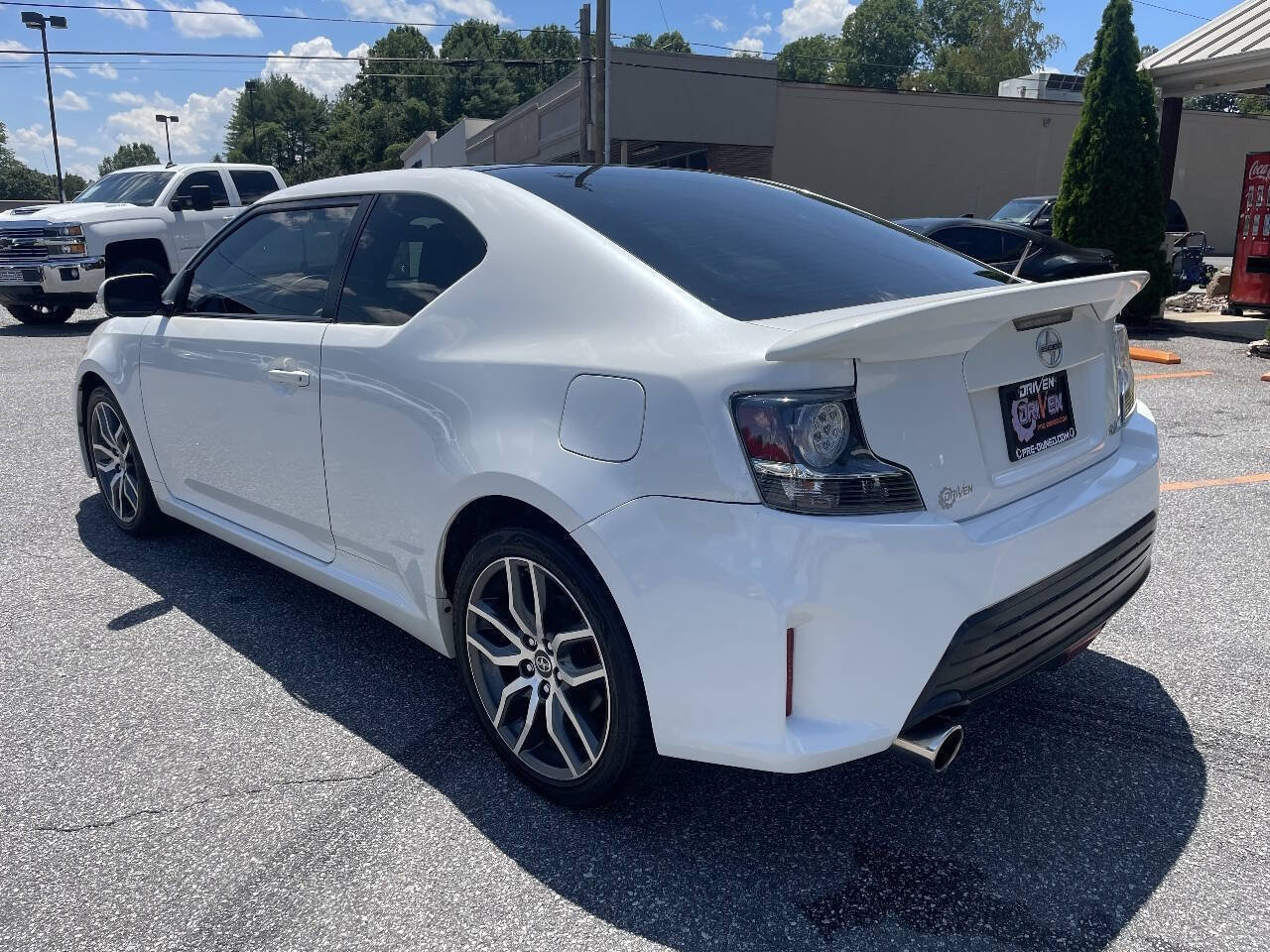 Used 2015 Scion tC FWD image 10