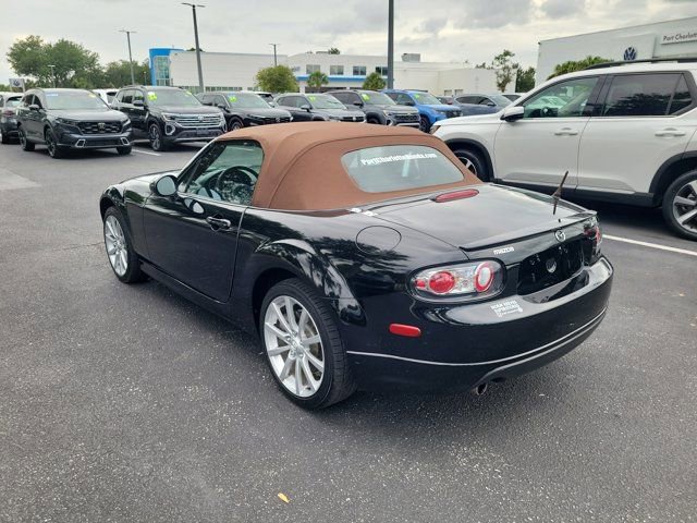 Used 2006 MAZDA MX-5 Miata Grand Touring w/ Appearance Pkg RWD image 30