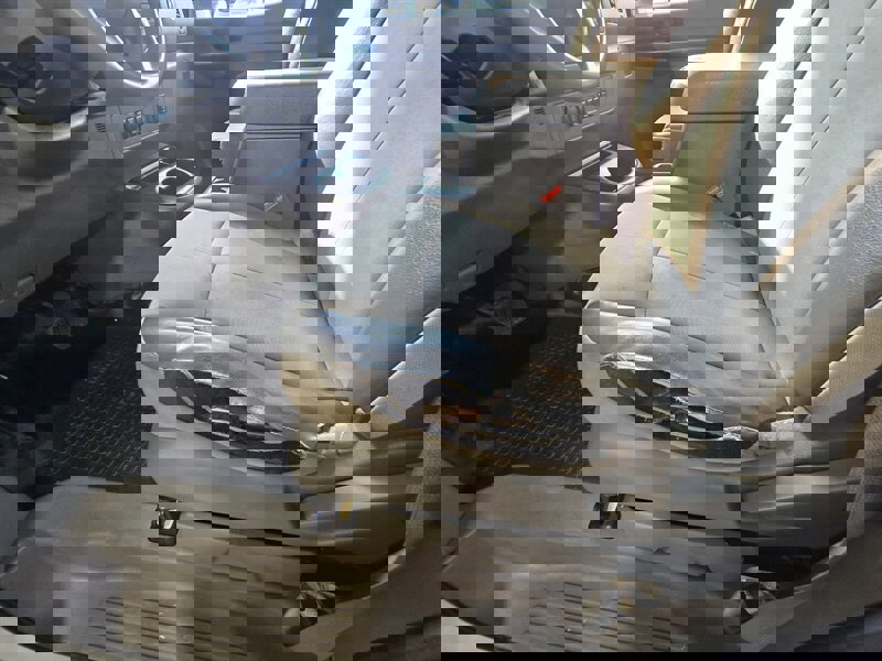 Used 2019 Nissan NV 2500 SV image 11