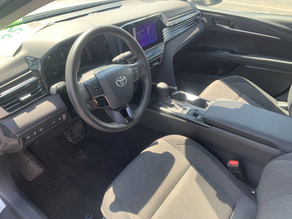 Used 2025 Toyota Camry LE FWD image 11