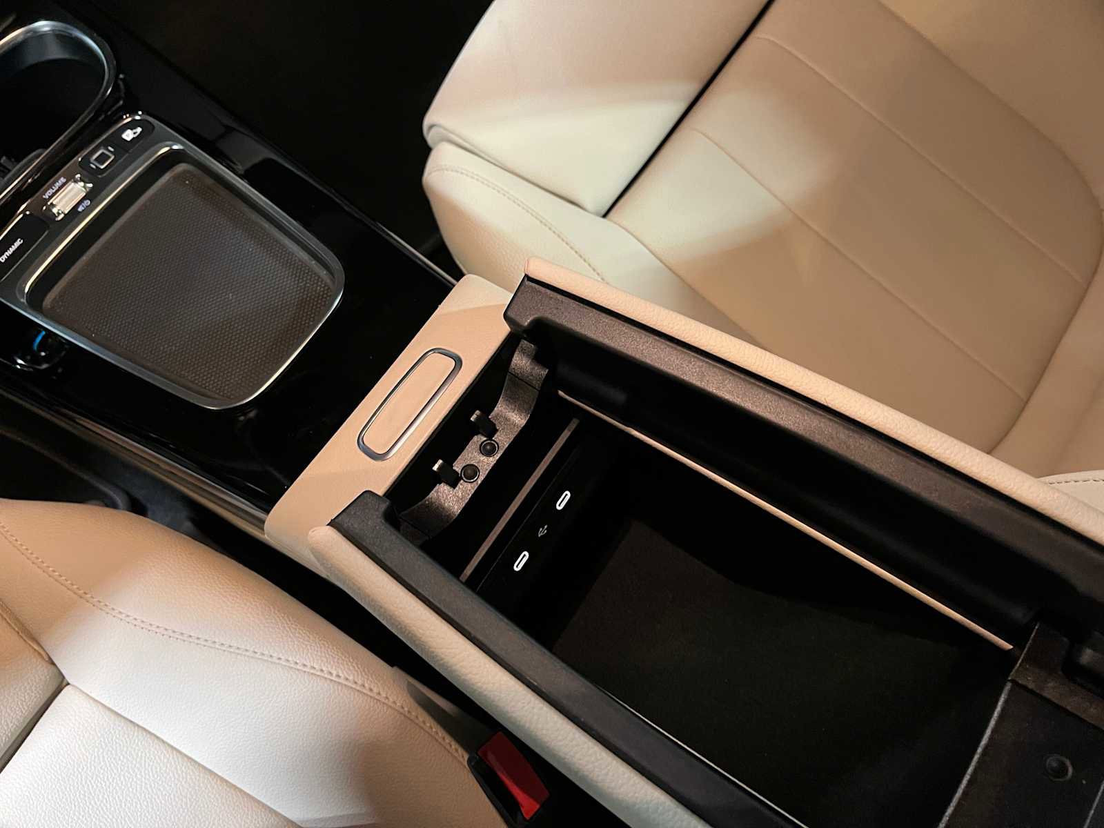 Certified 2026 Mercedes-Benz CLA 250 4MATIC image 31