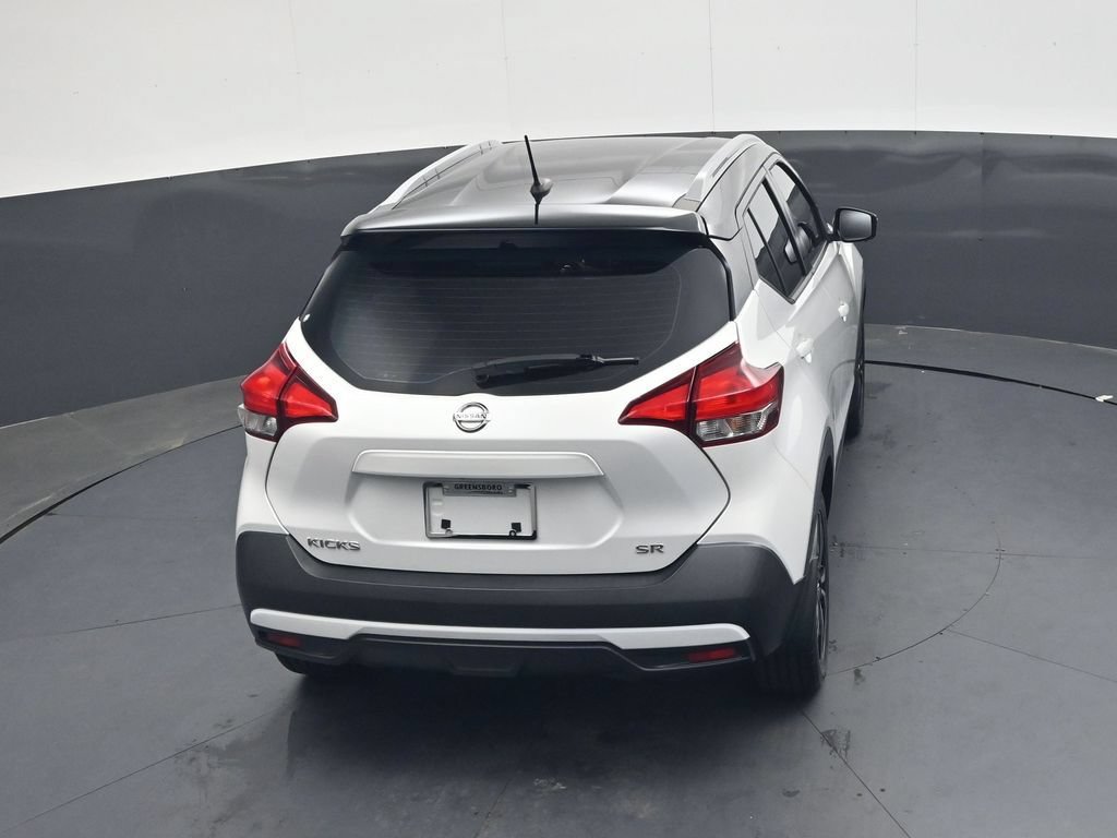 Used 2018 Nissan Kicks SR w/ Premium Package FWD image 26