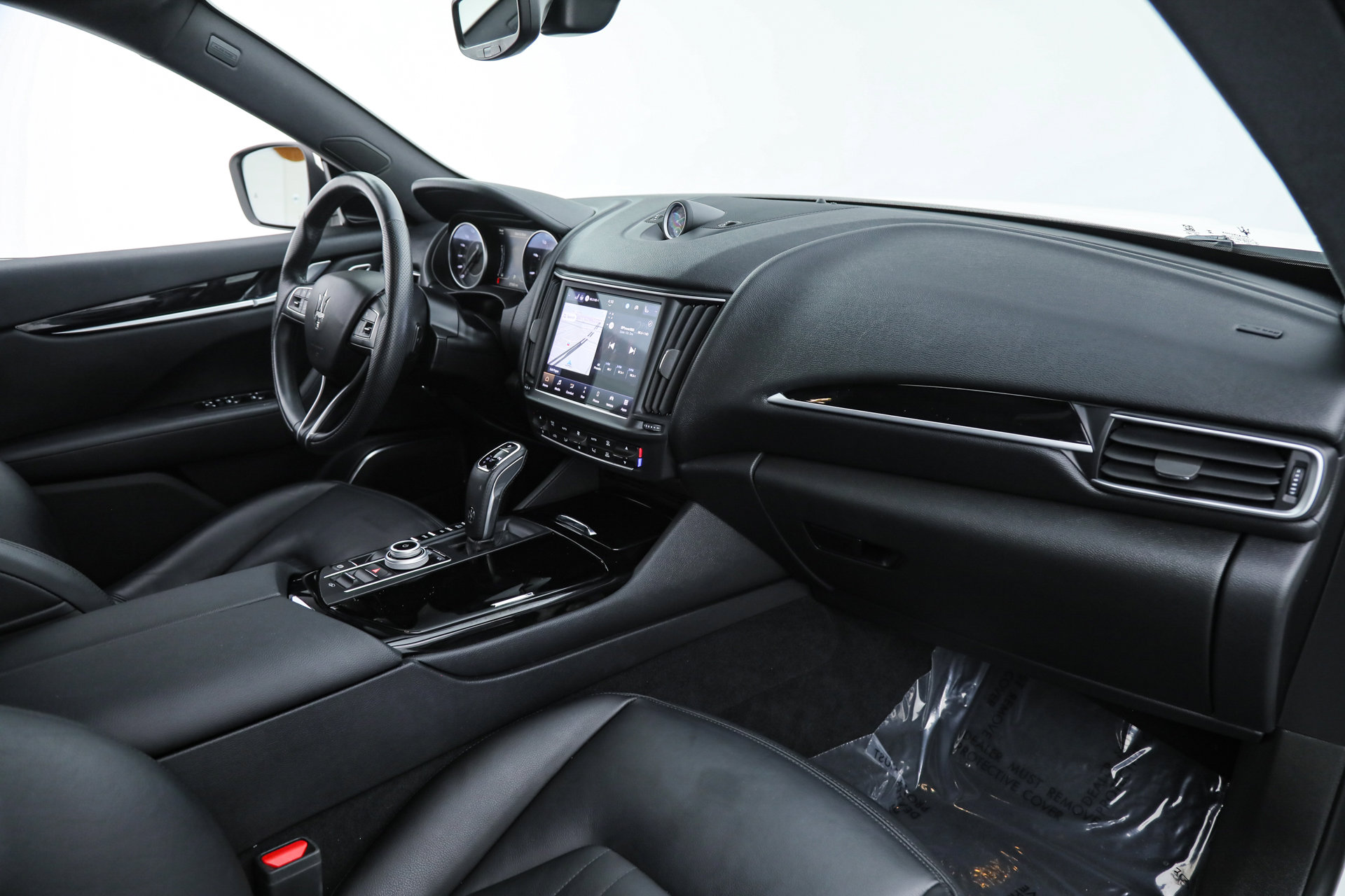 Certified 2023 Maserati Levante GT image 11