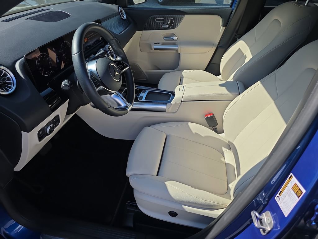 Certified 2025 Mercedes-Benz GLA 250 4MATIC image 8