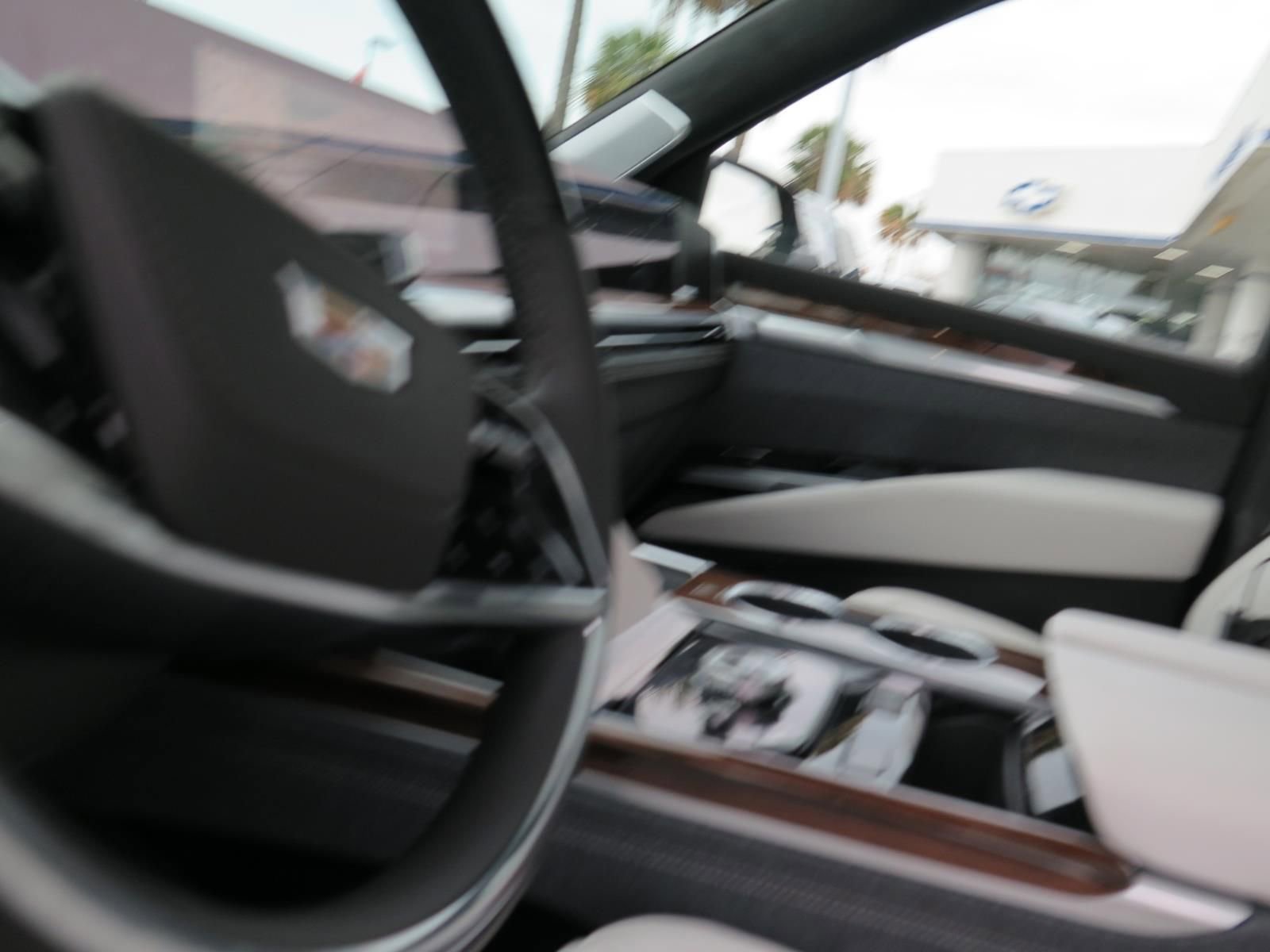 New 2026 Cadillac Escalade Platinum Luxury w/ LPO, Floor Liner Package image 13