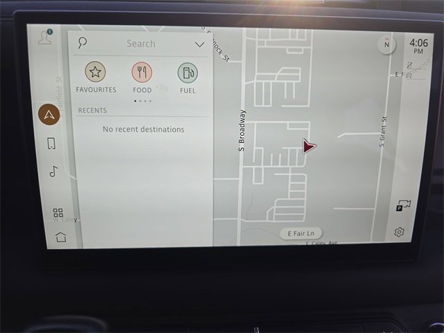 Used 2024 Land Rover Defender 130 X-Dynamic SE image 22