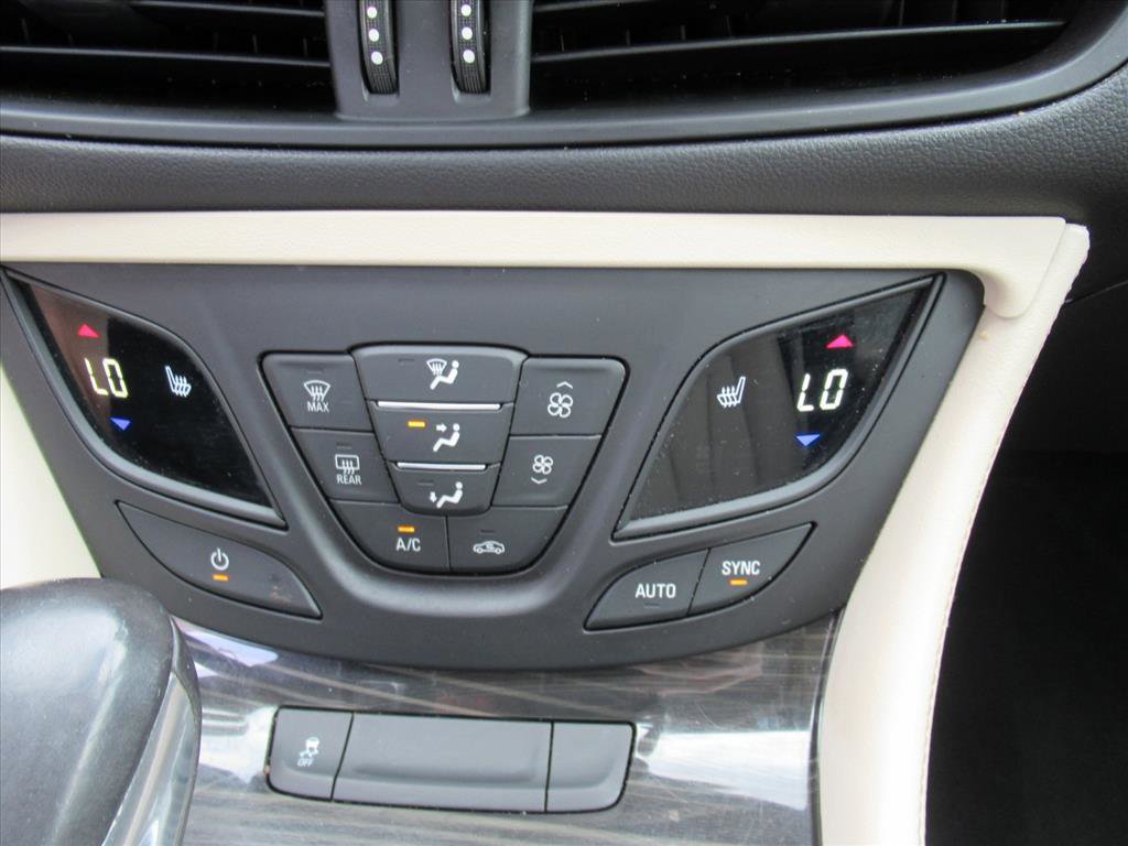 Used 2020 Buick Envision Premium image 24