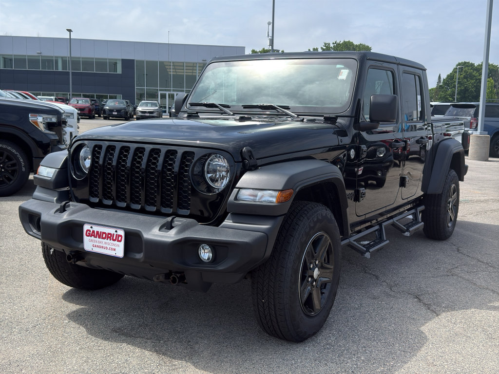 Used 2020 Jeep Gladiator Sport w/ Quick Order Package 24S AWD/4WD image 2