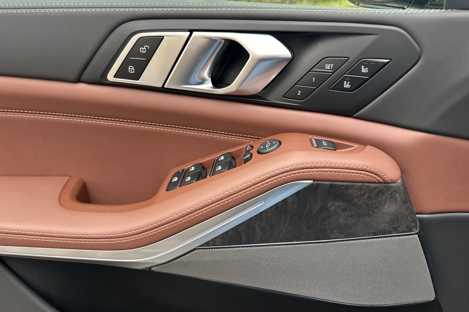 New 2026 BMW X5 xDrive40i w/ Executive Package image 8