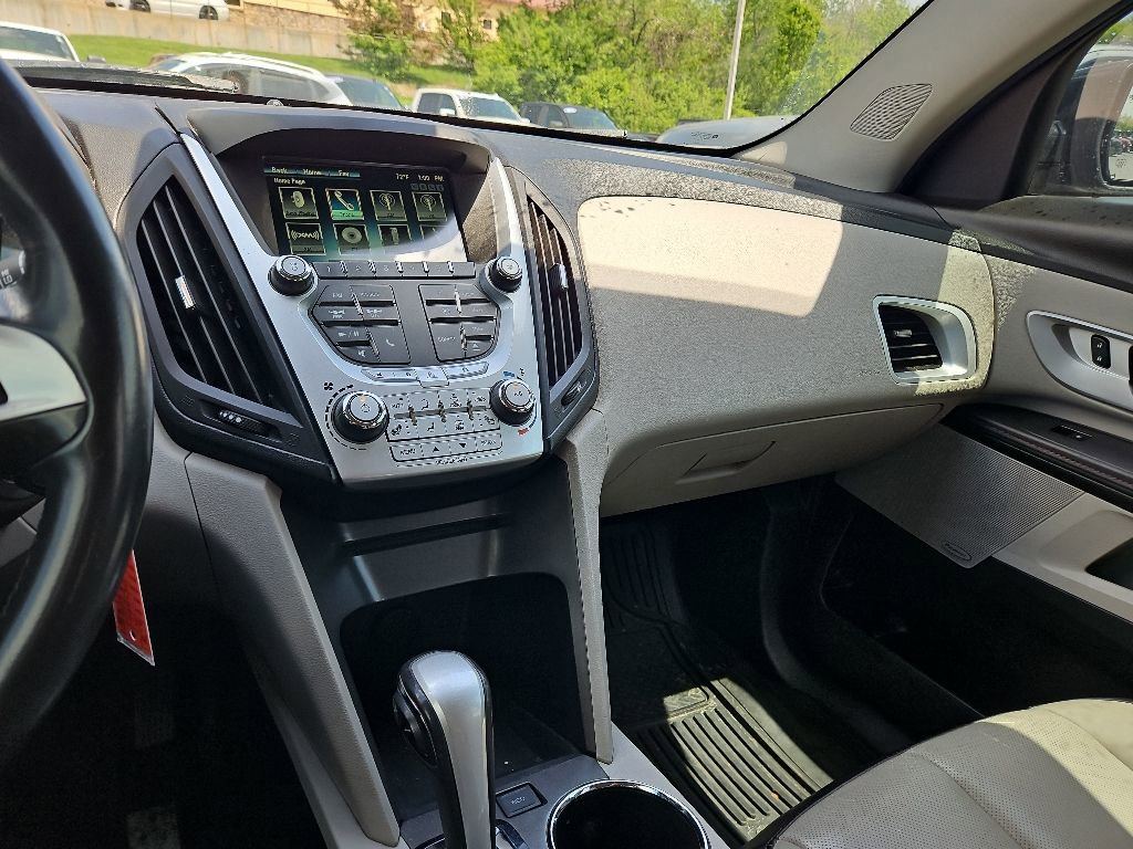 Used 2012 Chevrolet Equinox LT FWD image 23