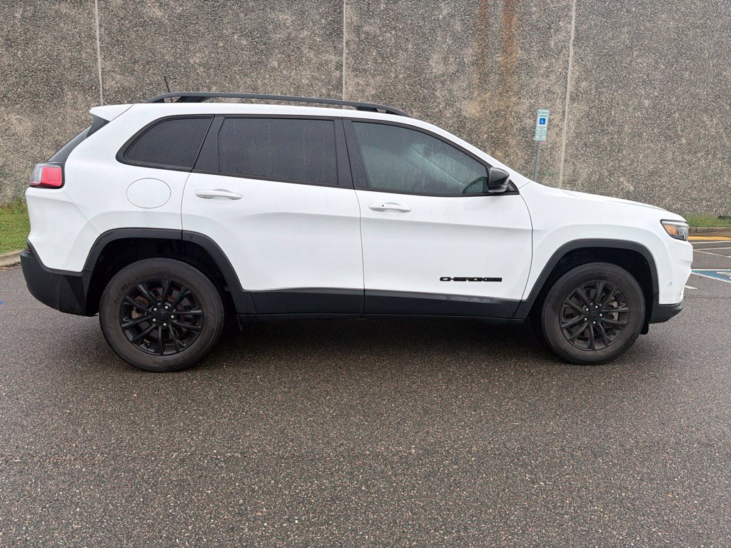 Used 2023 Jeep Cherokee Altitude Lux AWD/4WD image 8