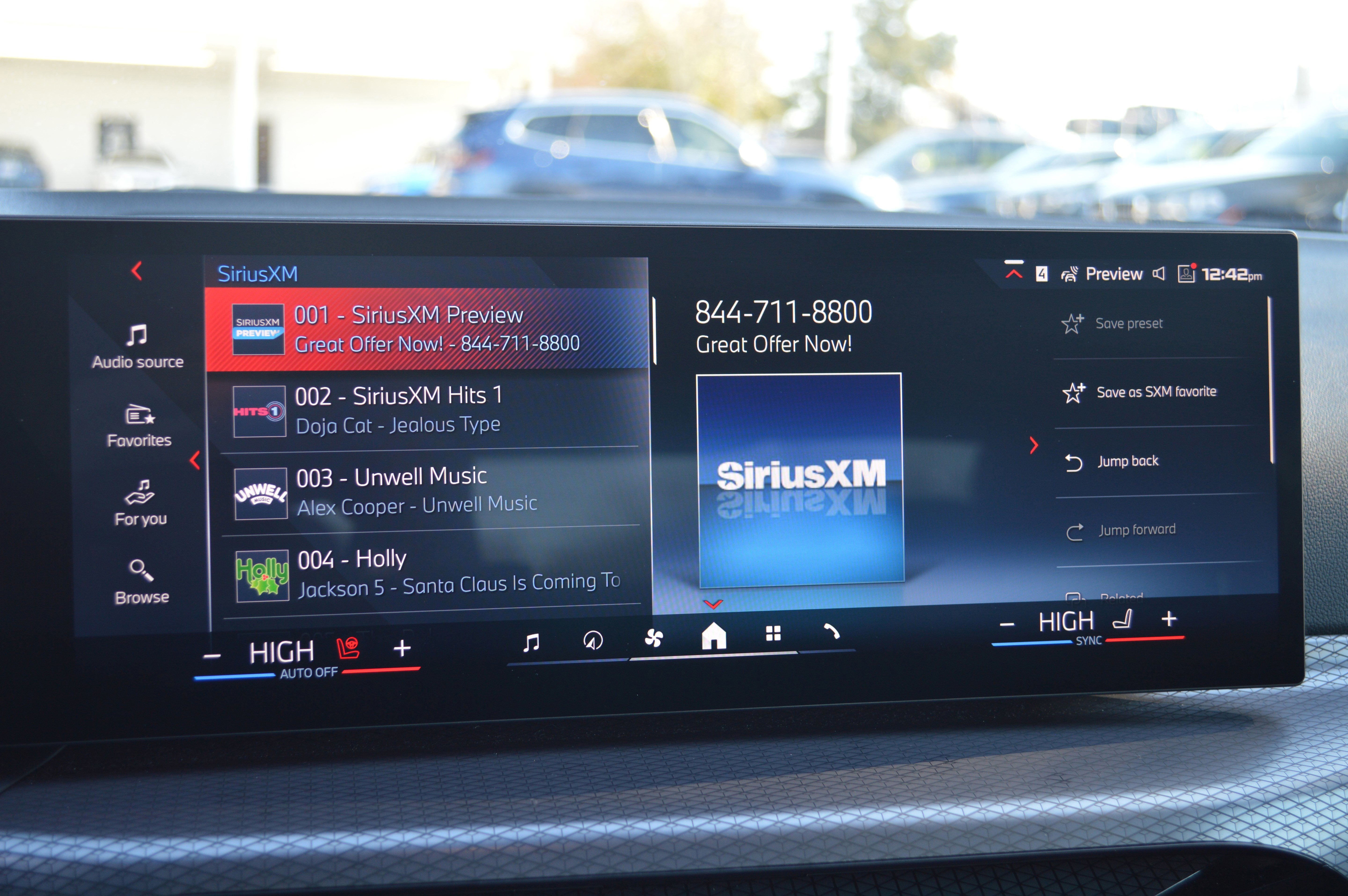 Used 2026 BMW 440i xDrive Coupe w/ Premium Package image 19