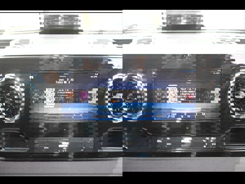 Used 2025 Mercedes-Benz Sprinter 2500 image 25