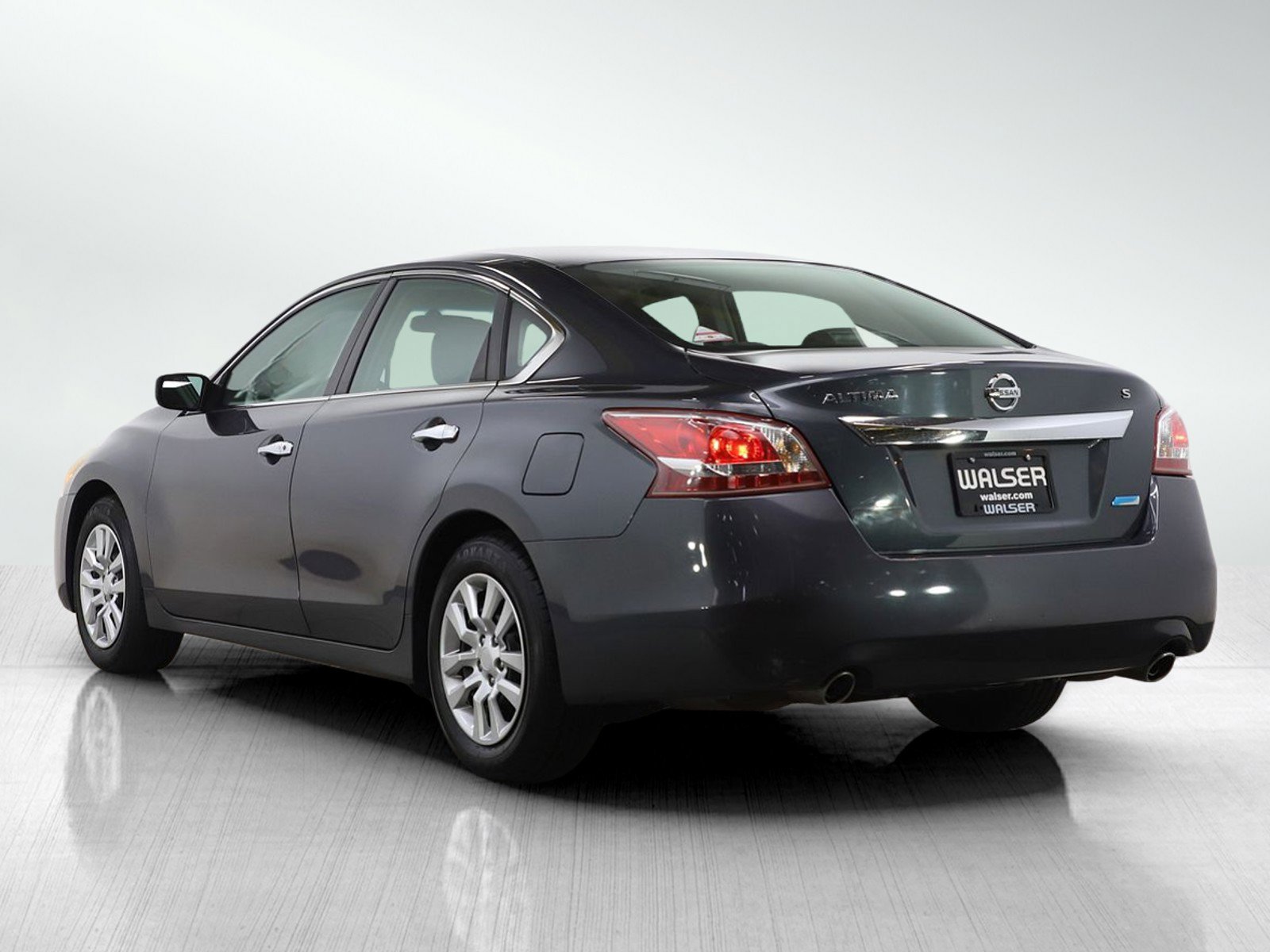 Used 2013 Nissan Altima 2.5 S image 3