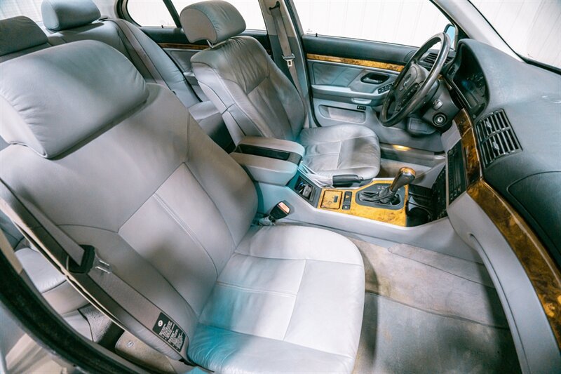 Used 1997 BMW 540i Sedan RWD image 22