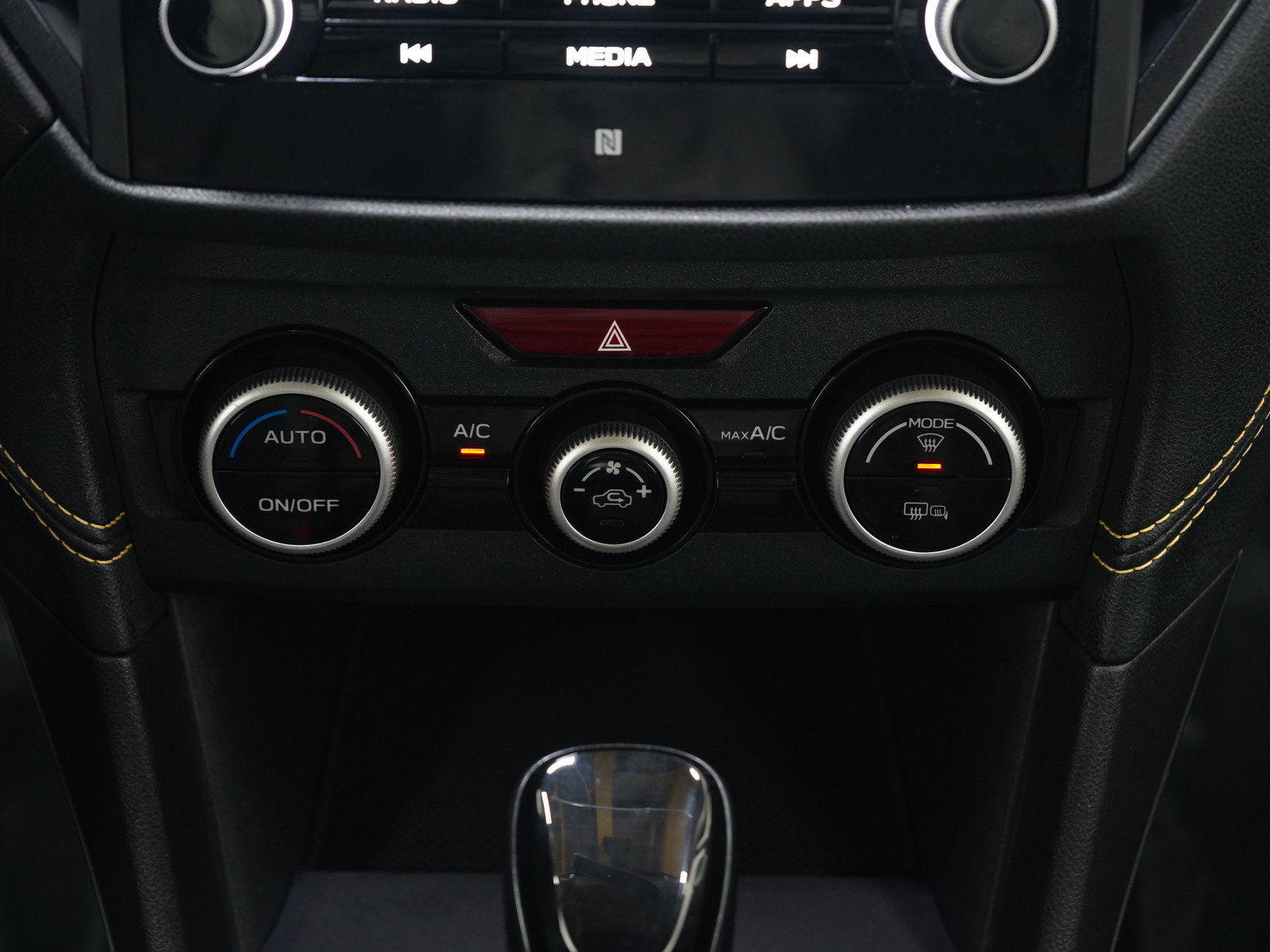 Used 2022 Subaru Crosstrek 2.5i Sport w/ Moonroof Package image 16