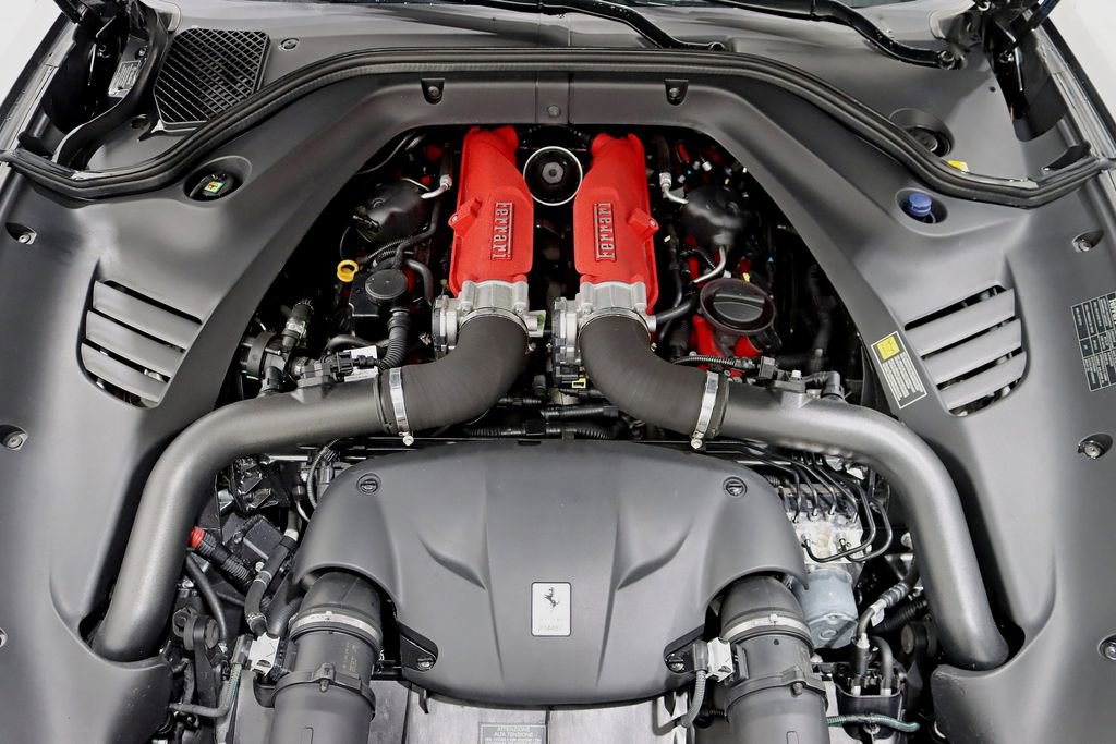 Used 2016 Ferrari California T image 31