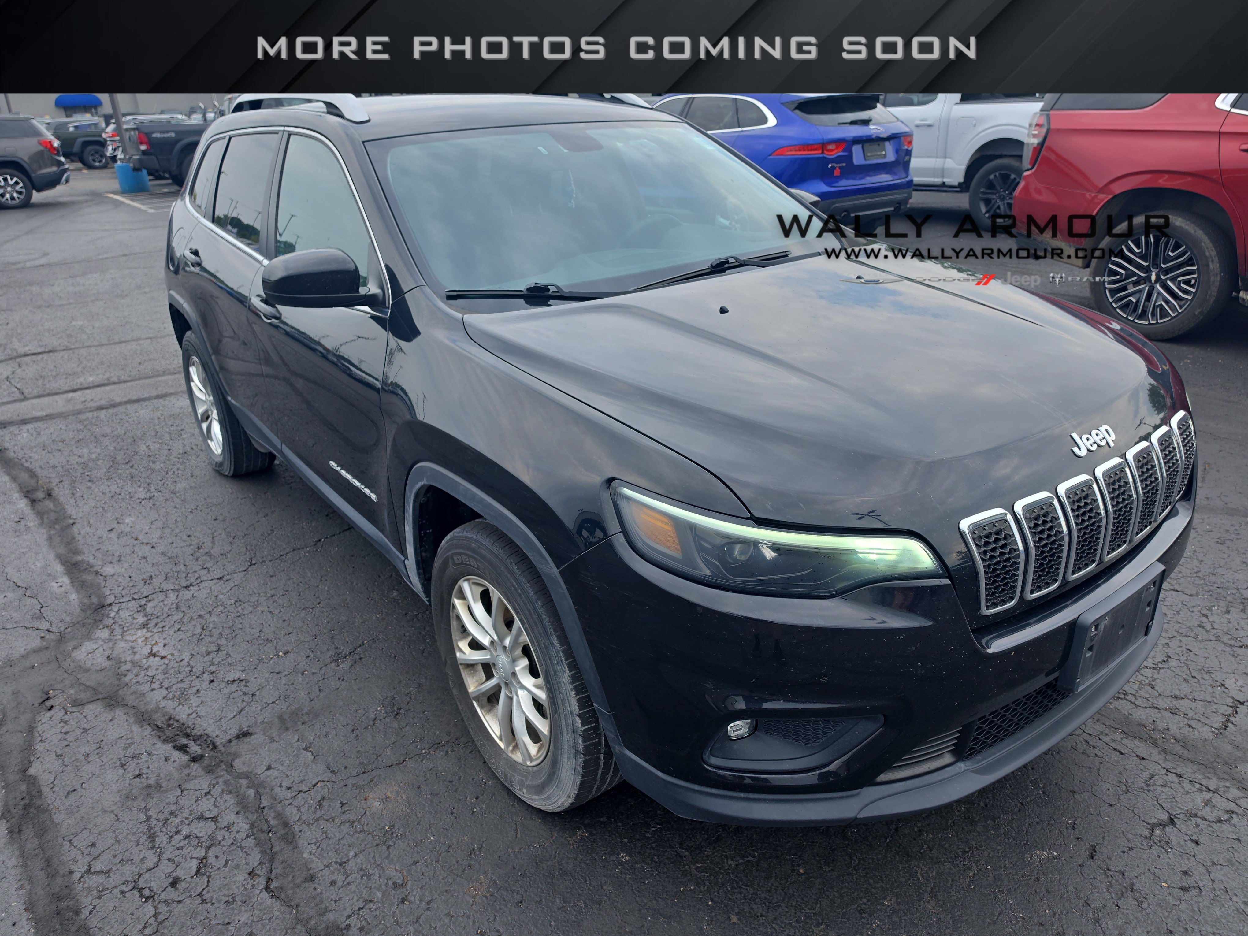 Used 2019 Jeep Cherokee Latitude w/ Popular Appearance Group AWD/4WD video 1