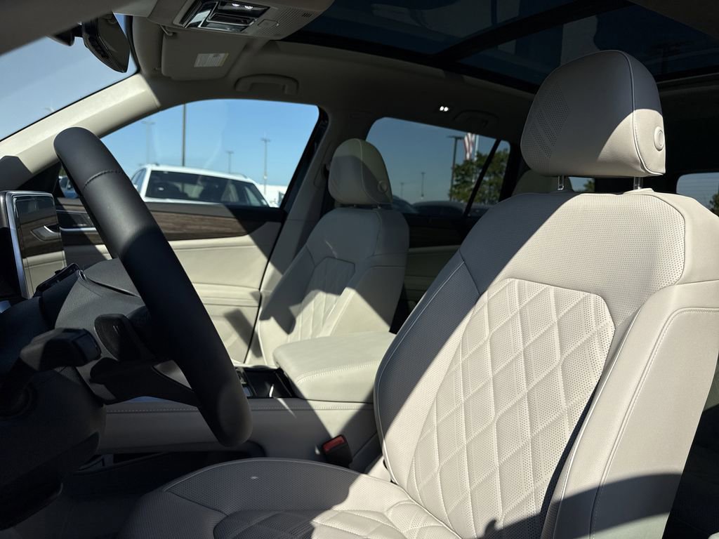 New 2026 Volkswagen Atlas SEL Premium R-Line image 12