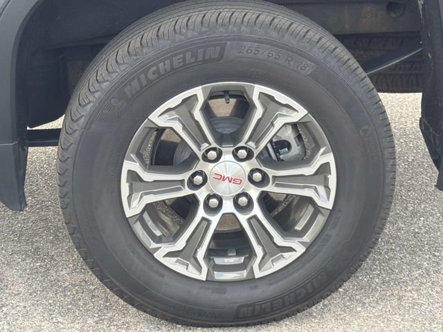 Used 2026 GMC Sierra 1500 SLT AWD/4WD image 14