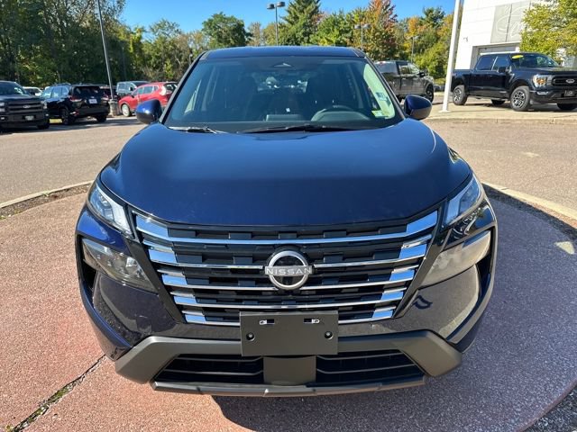 Used 2026 Nissan Rogue SV AWD/4WD image 4