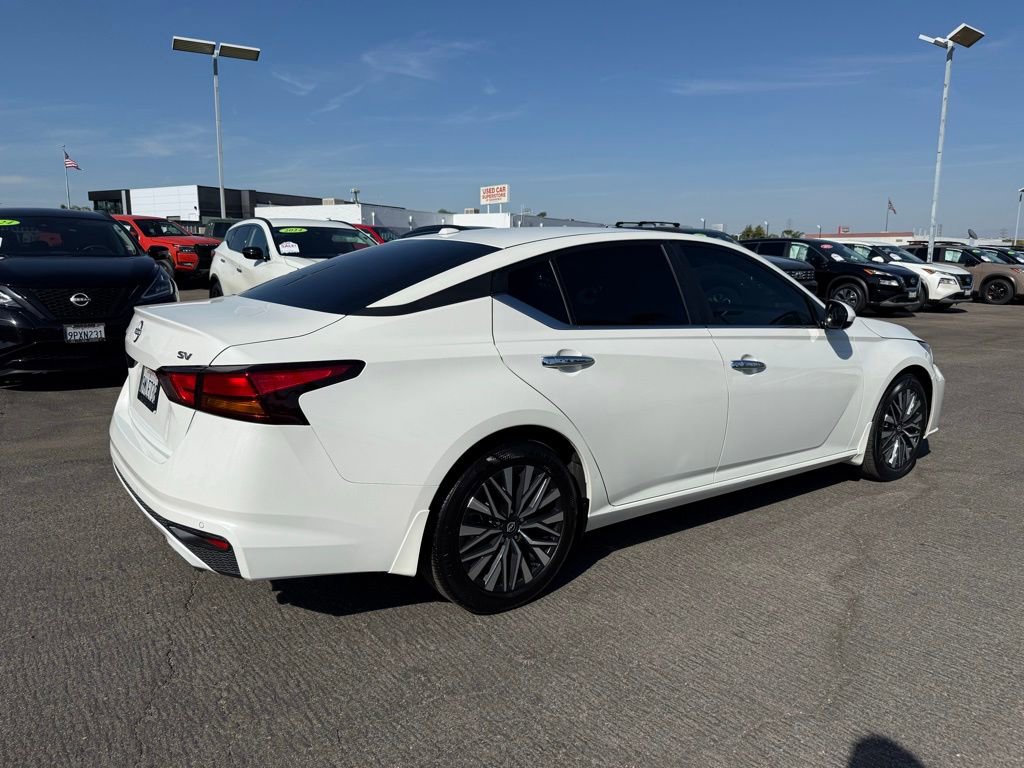 Certified 2024 Nissan Altima 2.5 SV w/ SV Premium Package image 6