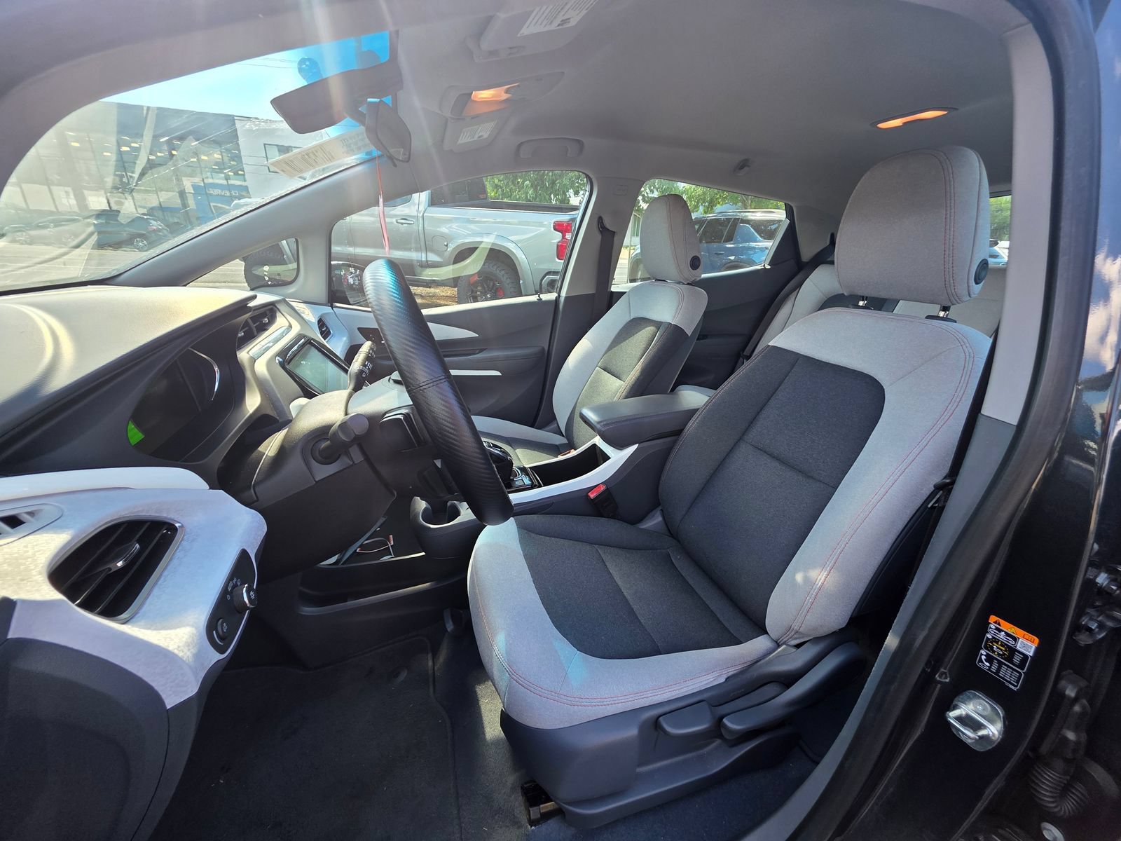 Used 2019 Chevrolet Bolt LT FWD image 11