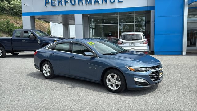 Used 2025 Chevrolet Malibu LS FWD image 3