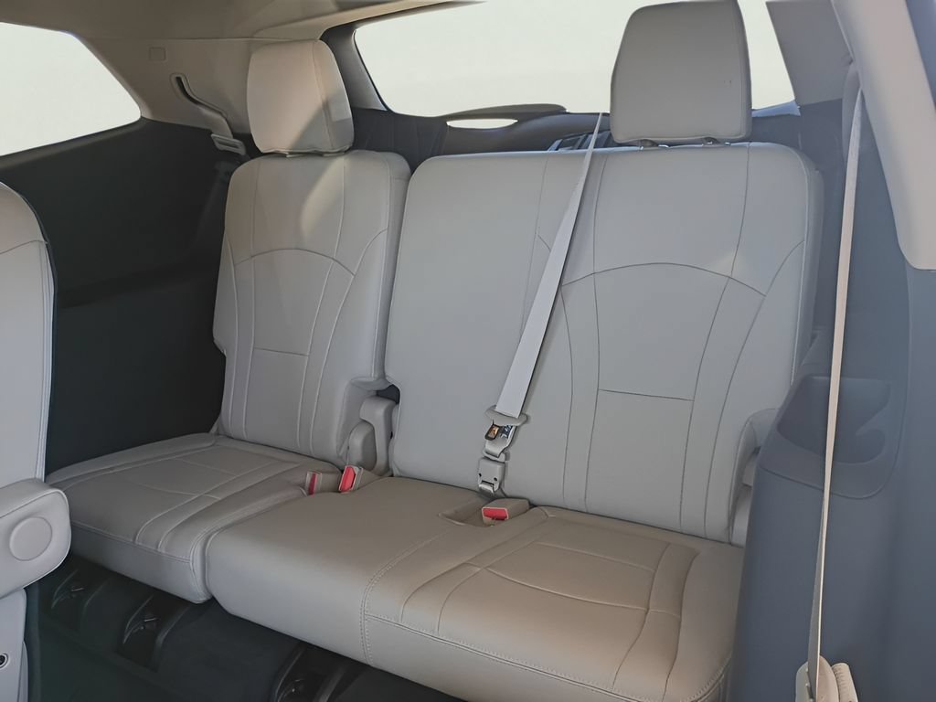 Used 2019 Buick Enclave Premium w/ Experience Buick Package AWD/4WD image 16