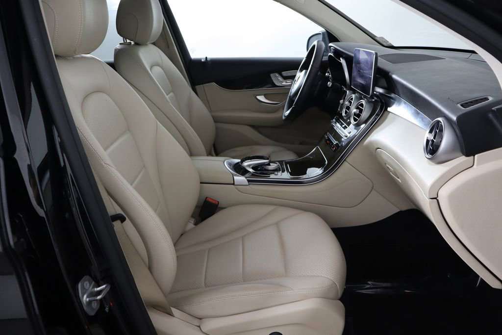 Used 2016 Mercedes-Benz GLC 300 image 19