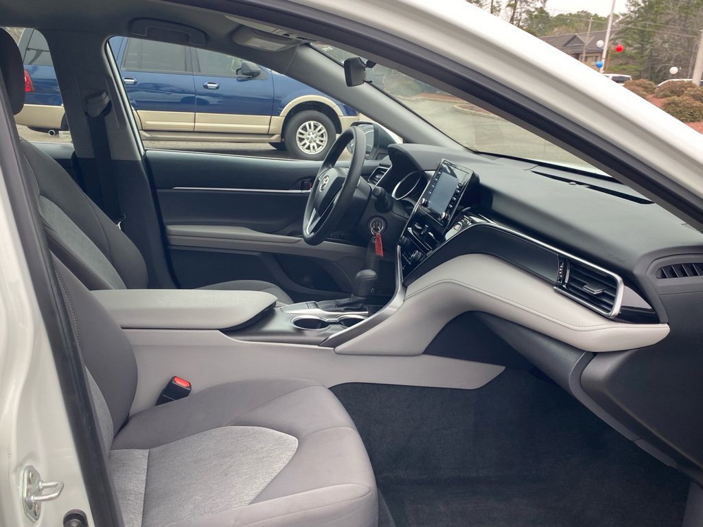 Used 2023 Toyota Camry LE image 14