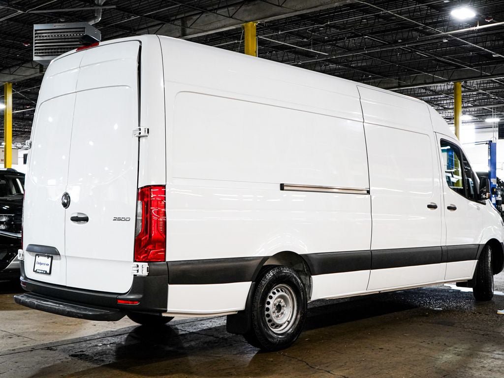 Used 2023 Mercedes-Benz Sprinter 2500 image 6