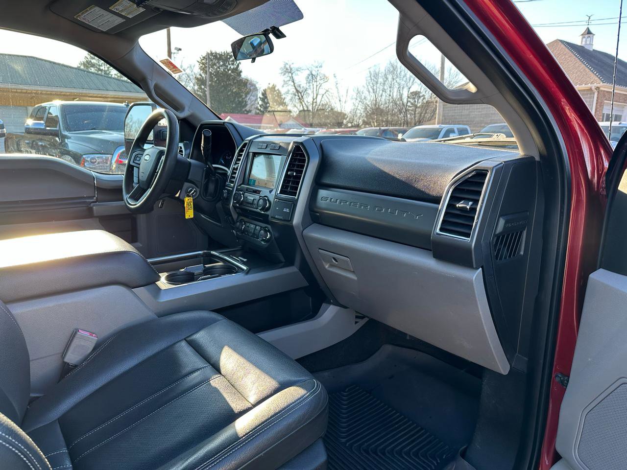 Used 2018 Ford F250 XLT w/ XLT Premium Package AWD/4WD image 13