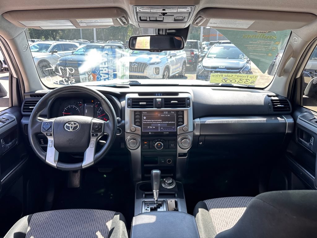Used 2021 Toyota 4Runner SR5 AWD/4WD image 8