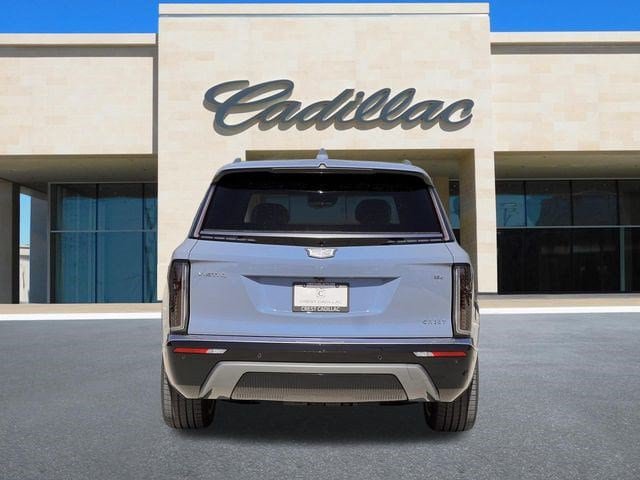 New 2027 Cadillac Vistiq Luxury AWD/4WD image 4