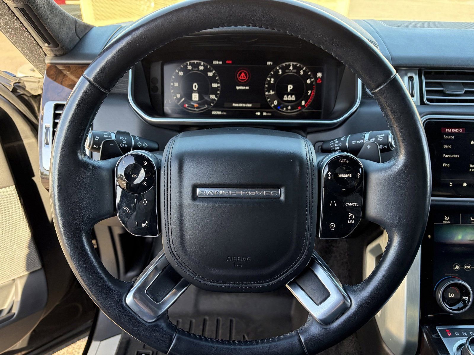 Used 2020 Land Rover Range Rover HSE AWD/4WD image 24