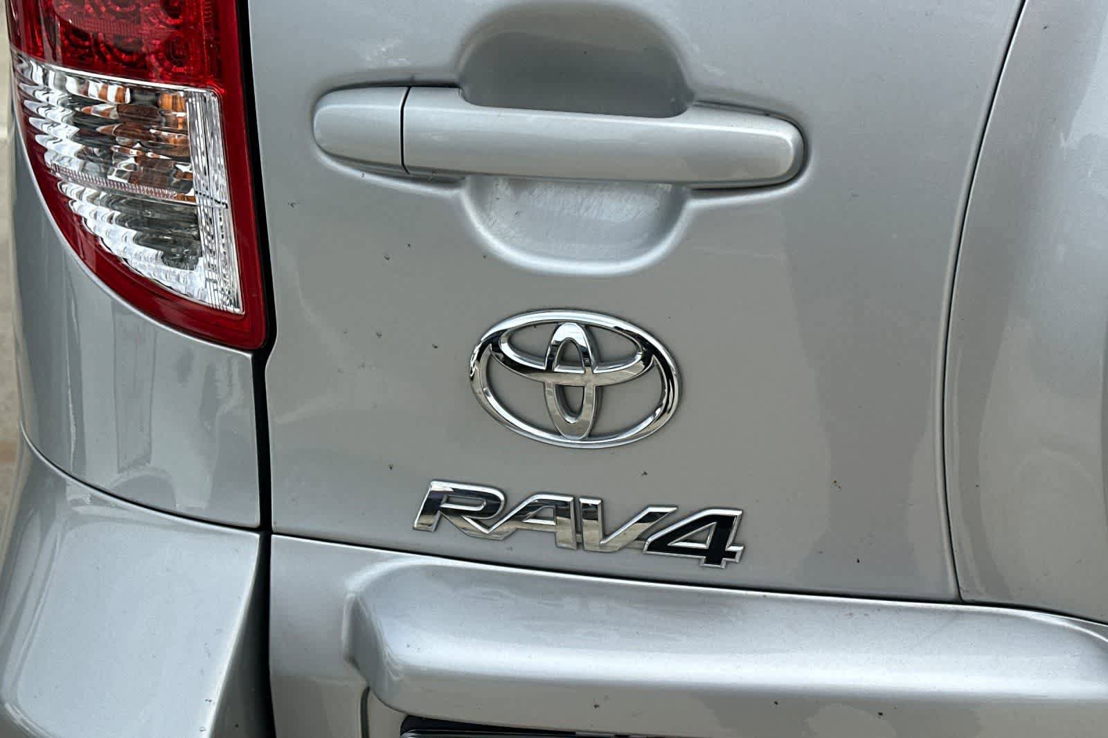 Used 2011 Toyota RAV4 2WD w/ Upgrade Value Pkg image 13