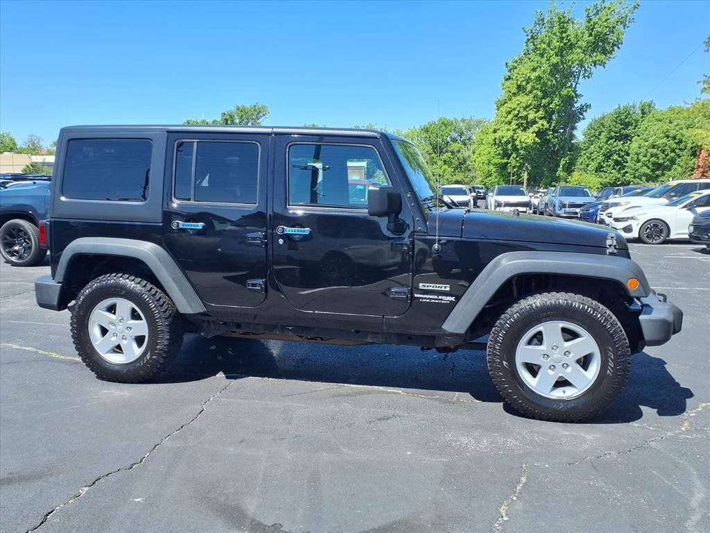 Used 2018 Jeep Wrangler Unlimited Sport S AWD/4WD image 27