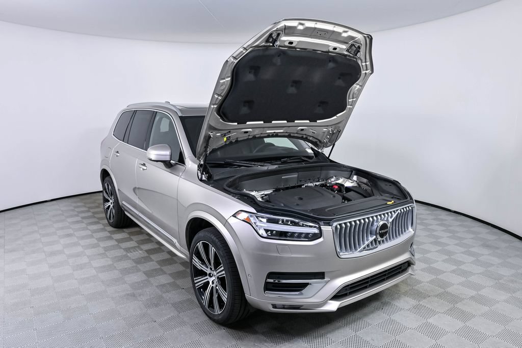 Certified 2024 Volvo XC90 B6 Ultimate w/ Lounge Package AWD/4WD image 37
