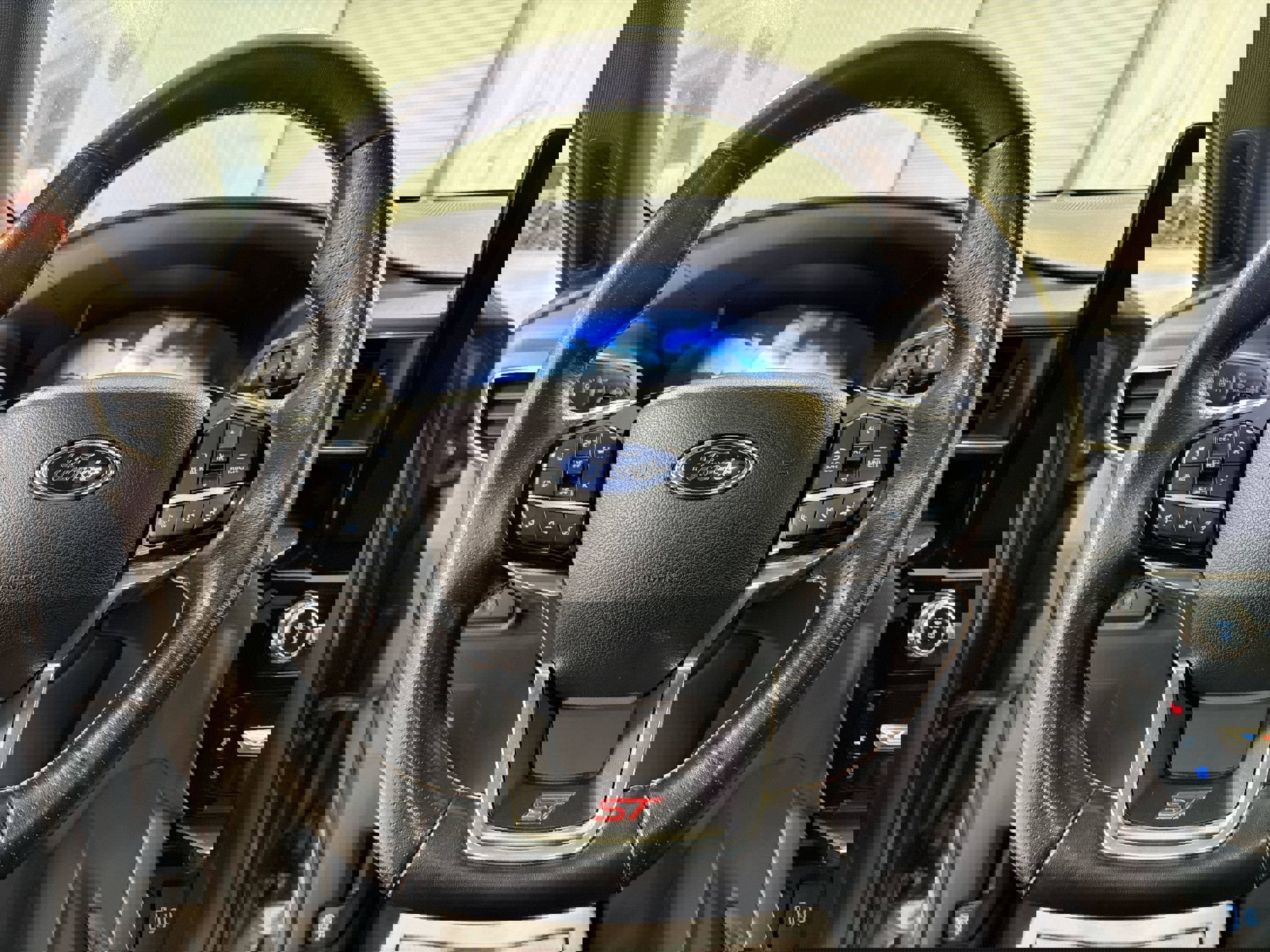 Used 2022 Ford Explorer ST w/ Equipment Group 401A image 13