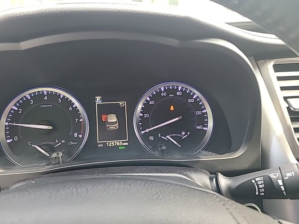 Used 2019 Toyota Highlander SE AWD/4WD image 18