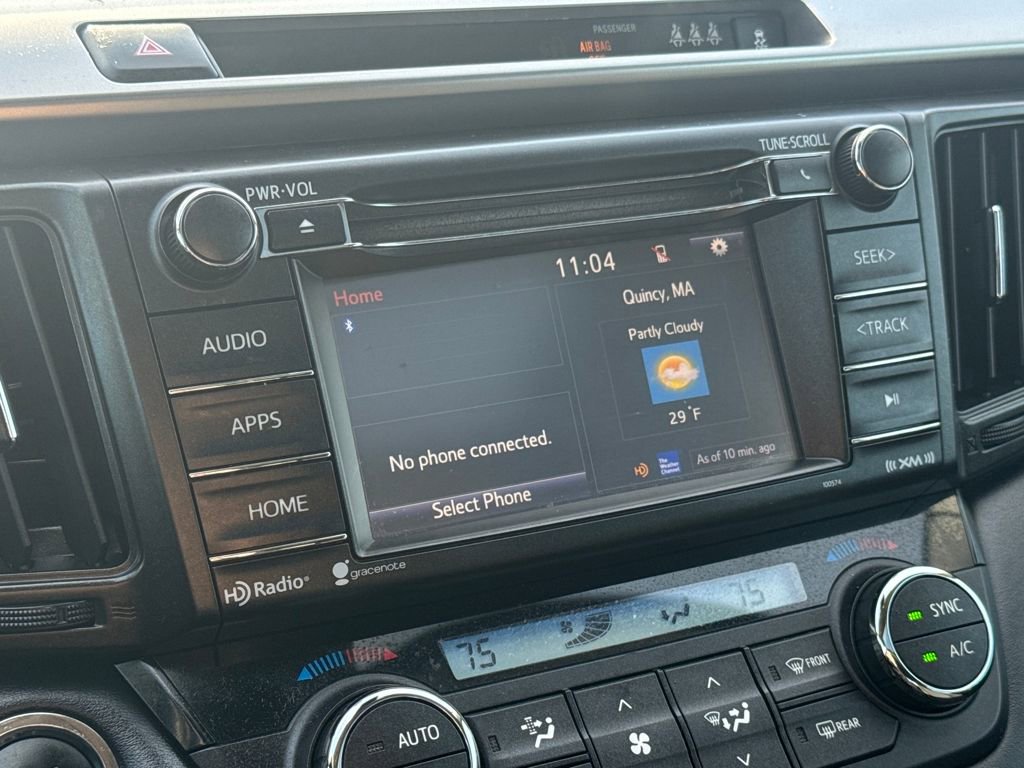 Used 2018 Toyota RAV4 XLE image 24