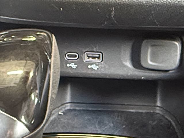 Used 2025 Buick Envista Sport Touring FWD image 6