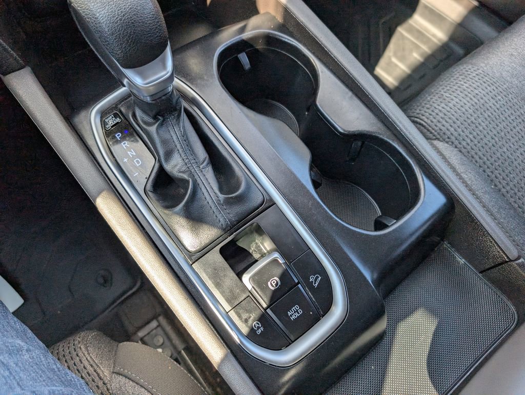 Used 2019 Hyundai Santa Fe SE AWD/4WD image 19