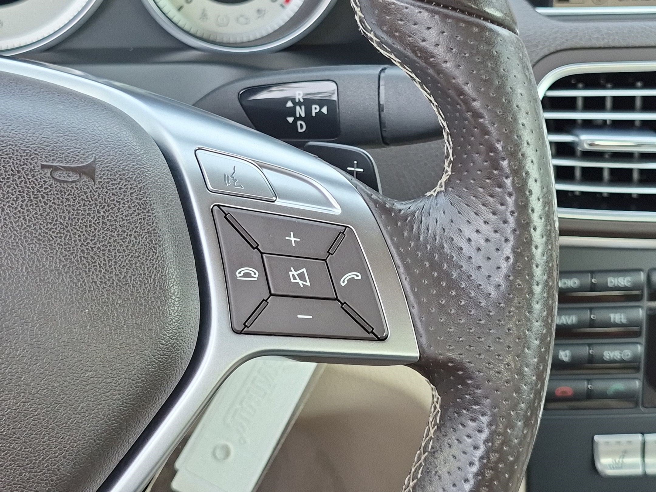 Certified 2015 Mercedes-Benz E 400 Cabriolet image 20